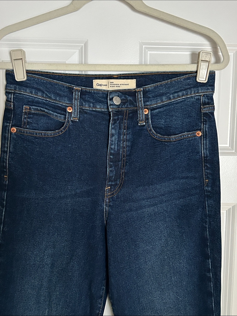 Gap 1969 Forever Straight High Rise Jean Dark Rinse Woman's 28 Regular - Picture 2 of 5